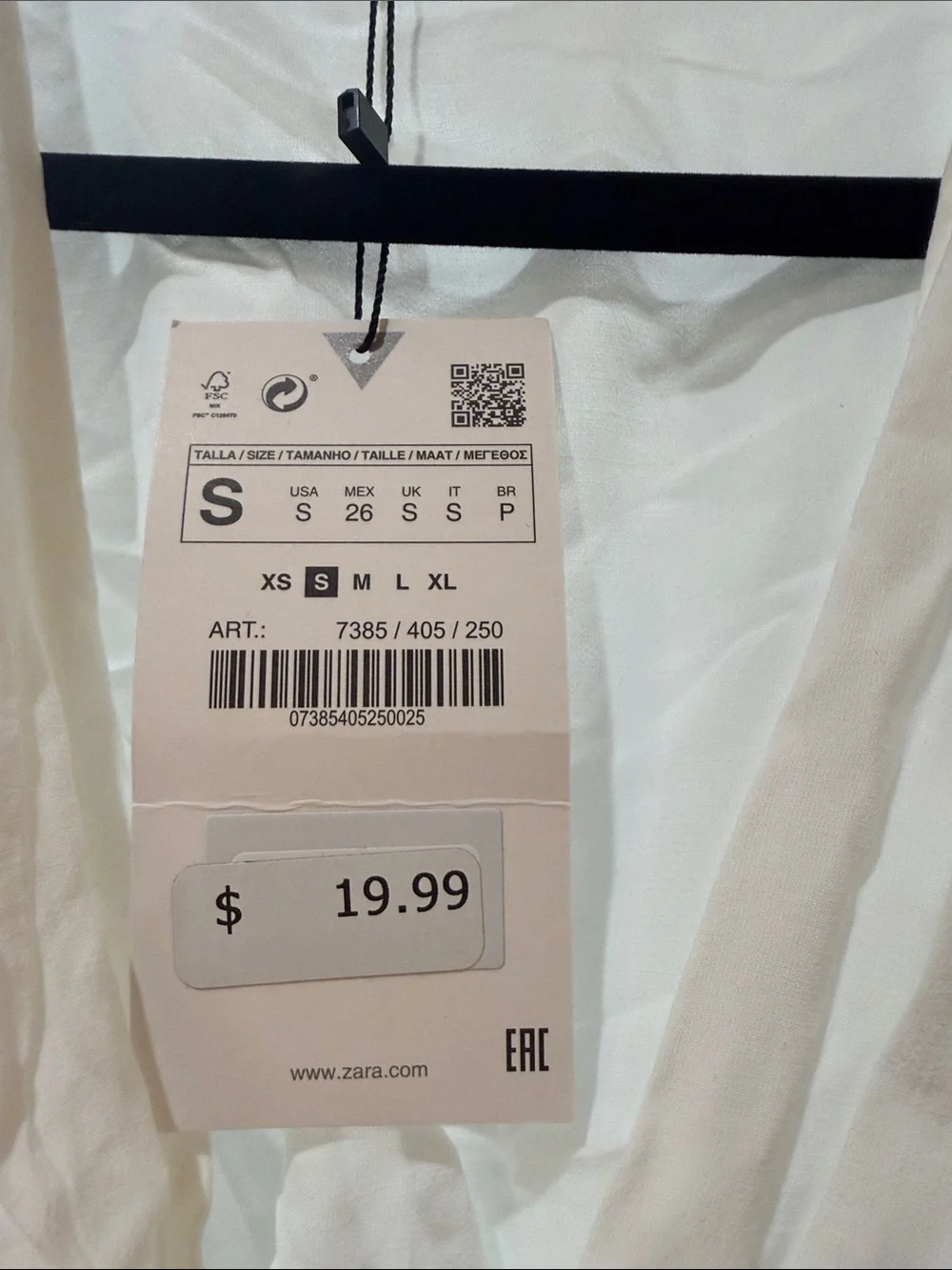 NWT - Zara Cream V-Neck Puff Sleeve Cropped Blouse